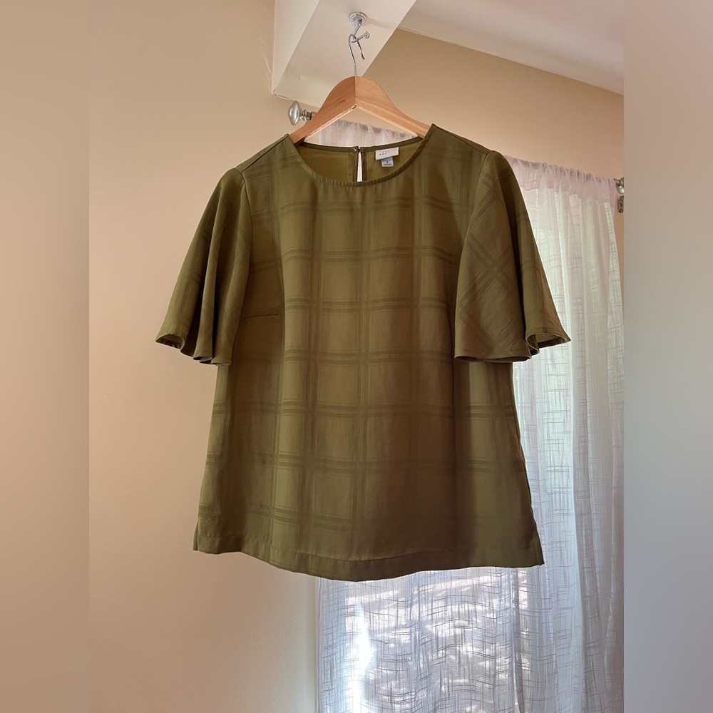 A New Day Flow-y Sleeve Top - Picture 5 of 9